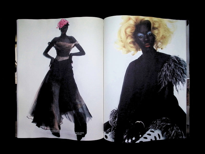 L'OFFICIEL PARIS N°1075 Nov 2025 ( 三封面)