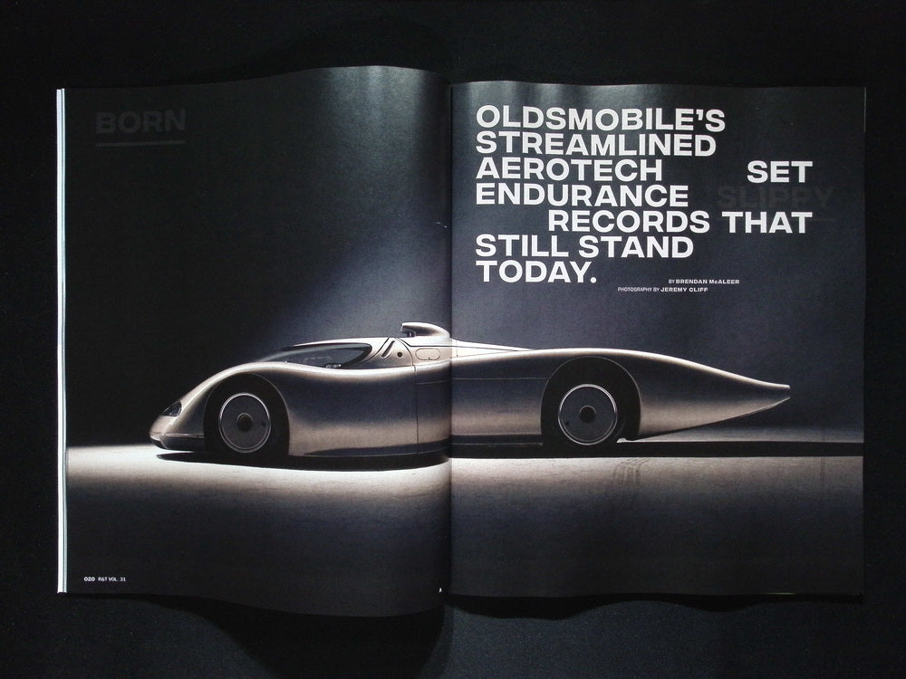 ROAD & TRACK [11] Vol.31 Oct/Nov 2025