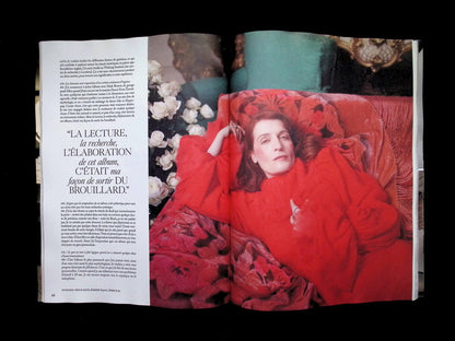 L'OFFICIEL PARIS N°1075 Nov 2025 ( 三封面)