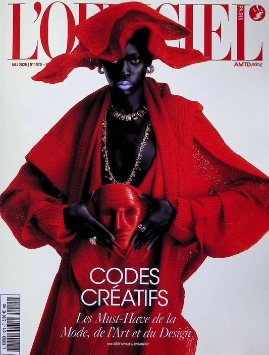 L'OFFICIEL PARIS N°1075 Nov 2025 ( 三封面)