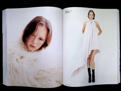 BEHIND THE BLINDS [19] N.19 FW 2025 (多封面)+別冊